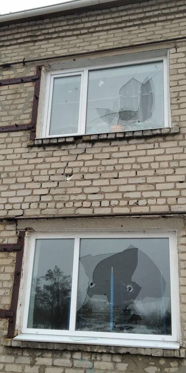 В 10:25 обстреляли школу во Врубовке