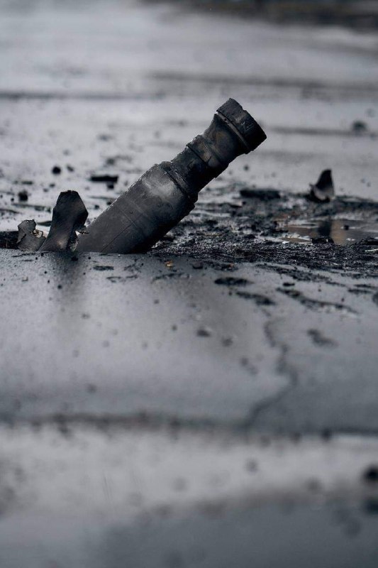 One killed as result of airstrike at Hirske community in Luhansk region. Shelling with MLRS and artillery also targeting the area