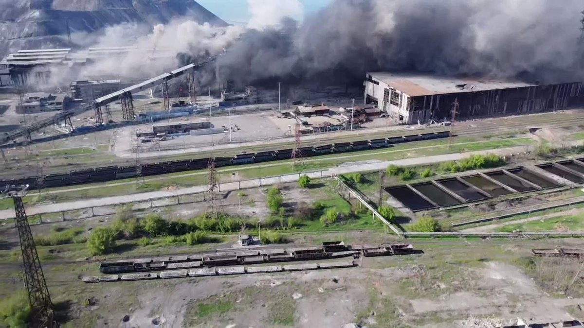 Rus birlikleri Azovstal'a saldırılarına devam ediyor