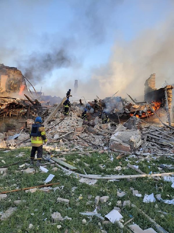 Rus ordusu Lysychansk'ı bombaladı, 1 kişi yaralandı. Sieverodonetsk, Shypylivka ve Pryvilla'da 2 kişi öldü, 7 kişi yaralandı