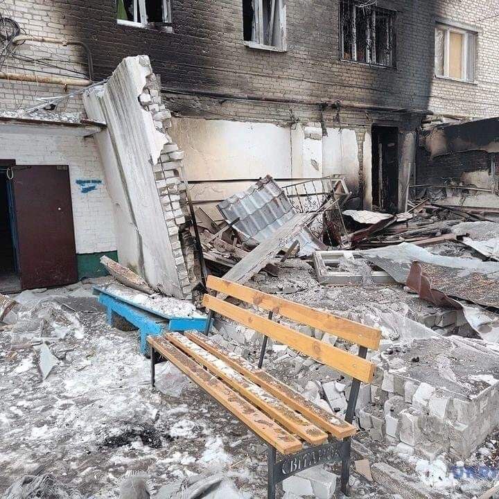 Российские войска обстреляли госпиталь в Северодонецке и нанесли 2 авиаудара по Попасненскому району, всего 10 погибших и 3 раненых