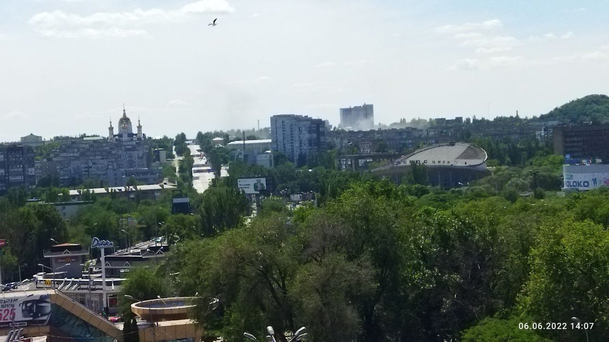 Обстрел возле Ленинского проспекта, 23 в Донецке
