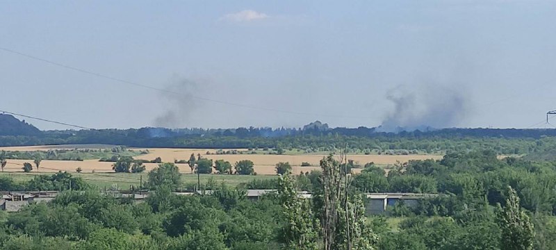 Bugün Donetsk'in Petrovsky, Leninsky, Kuibyshevsky semtlerinde ve yine Azotny semtinde bombardıman sonucu patlamalar bildirildi