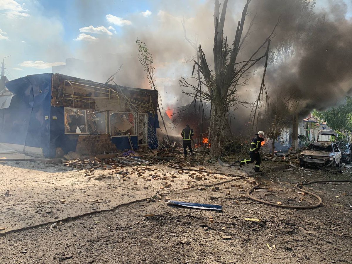 7 people killed, 14 wounded. 54 buildings destroyed as result of Russian attacks in last 24 hours in Donetsk region