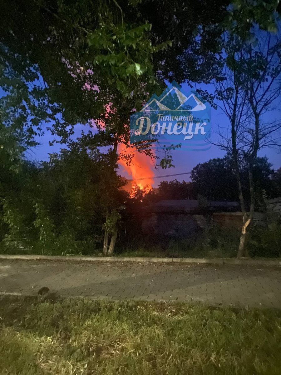 Donetsk'te yangın ve patlamalar bildirildi