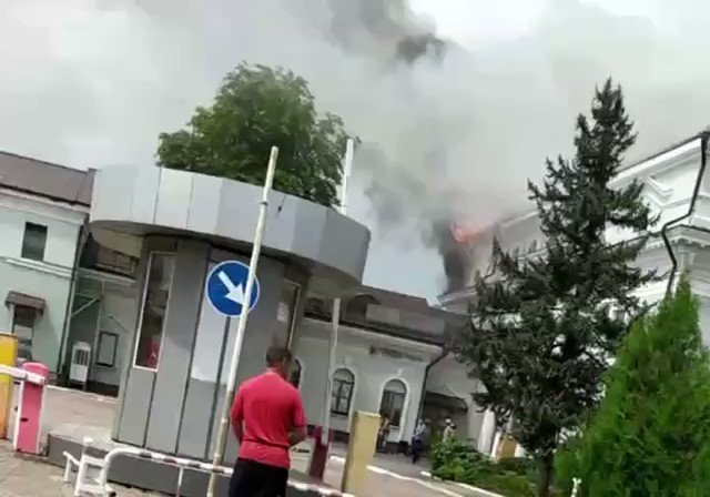 Donetsk'te tren istasyonu yakınında büyük yangın