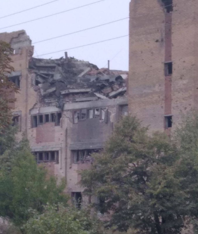Ракетным ударом разрушено здание в Дебальцево