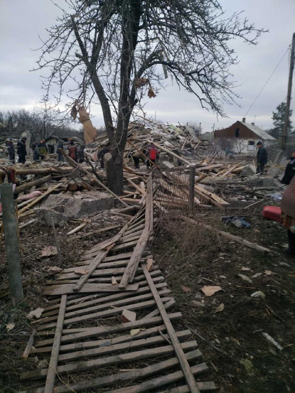 Velyka Novosilka'da Rus bombardımanı sonucu 1 kişi öldü, Lastochkyne'de 2 kişi öldü